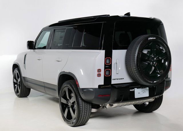 New 2026 Land Rover Defender 110 S image 34