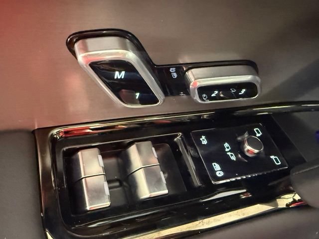 New 2027 Land Rover Range Rover Sport SE AWD/4WD image 18