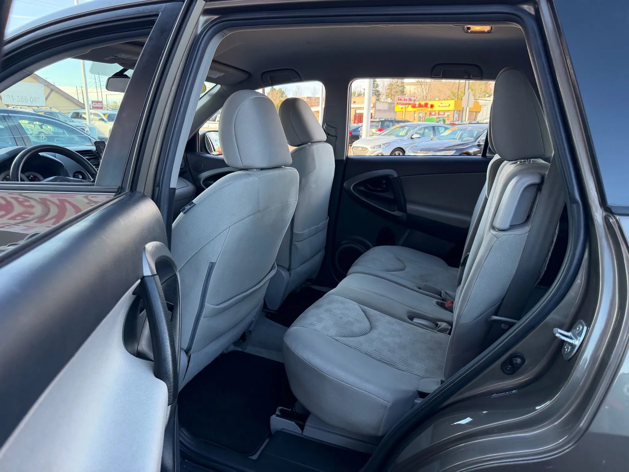 Used 2012 Toyota RAV4 4WD w/ Value Pkg image 15