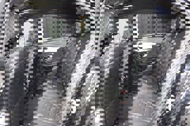 Used 2018 Mercedes-Benz C 300 Sedan w/ Premium Package image 20