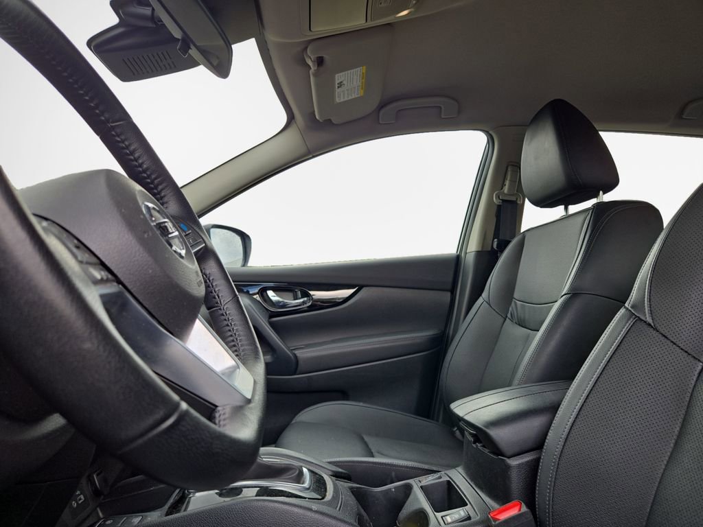 Used 2022 Nissan Rogue Sport SL AWD/4WD image 12