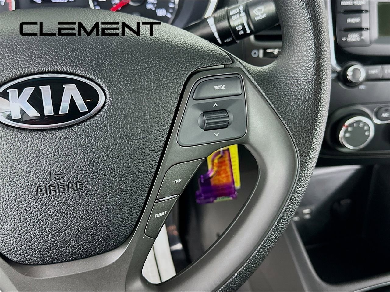 Used 2017 Kia Forte LX image 17