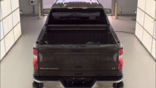 Used 2023 Chevrolet Silverado 1500 LT AWD/4WD image 6