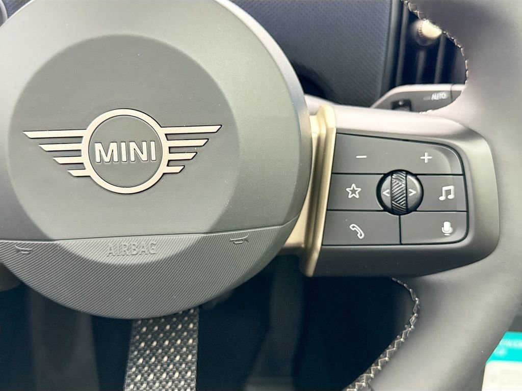New 2026 MINI Cooper 4-Door Hardtop FWD image 12