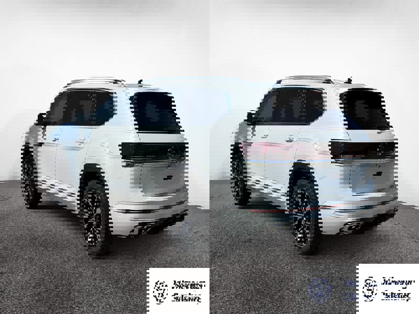 Used 2025 Volkswagen Atlas SEL Premium R-Line image 3