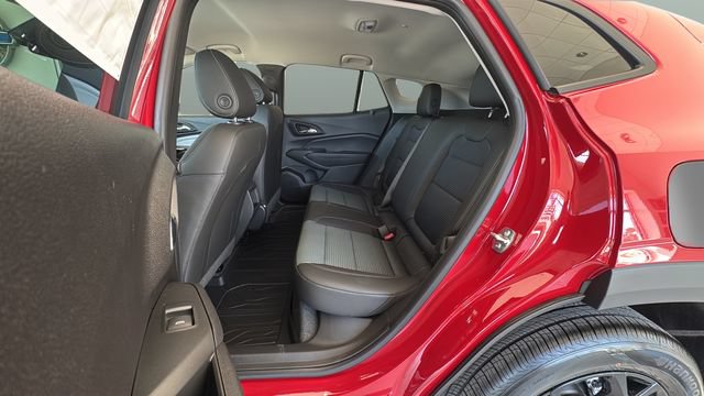 New 2026 Chevrolet Trax LT w/ Driver Confidence Package FWD image 14