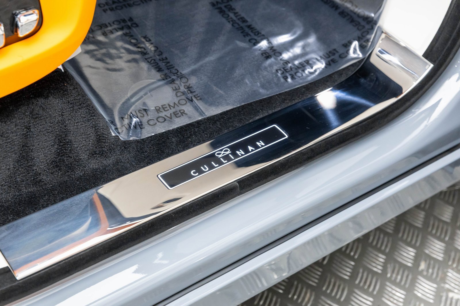 New 2026 Rolls-Royce Cullinan Black Badge image 40