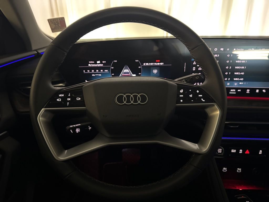 Used 2025 Audi Q5 Premium w/ Convenience Package image 12