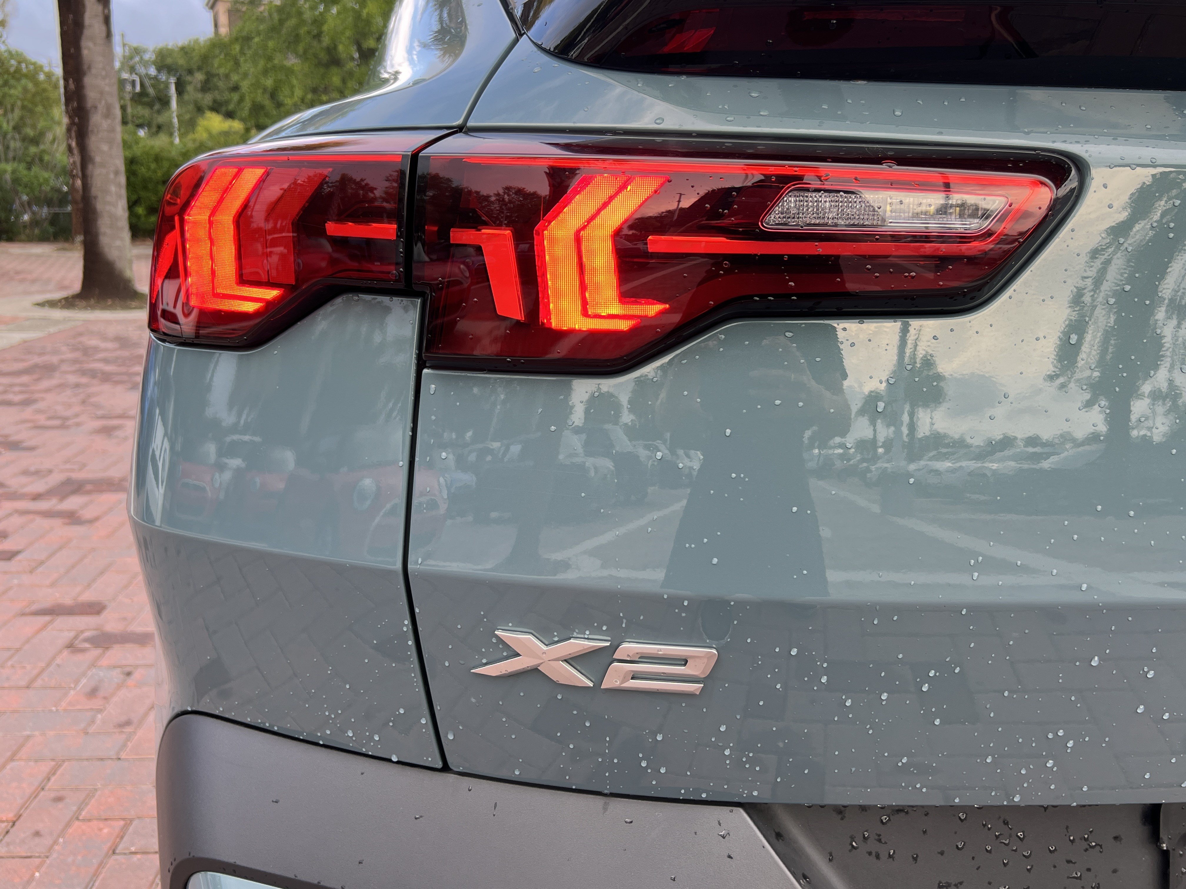Certified 2025 BMW X2 xDrive28i AWD/4WD image 40