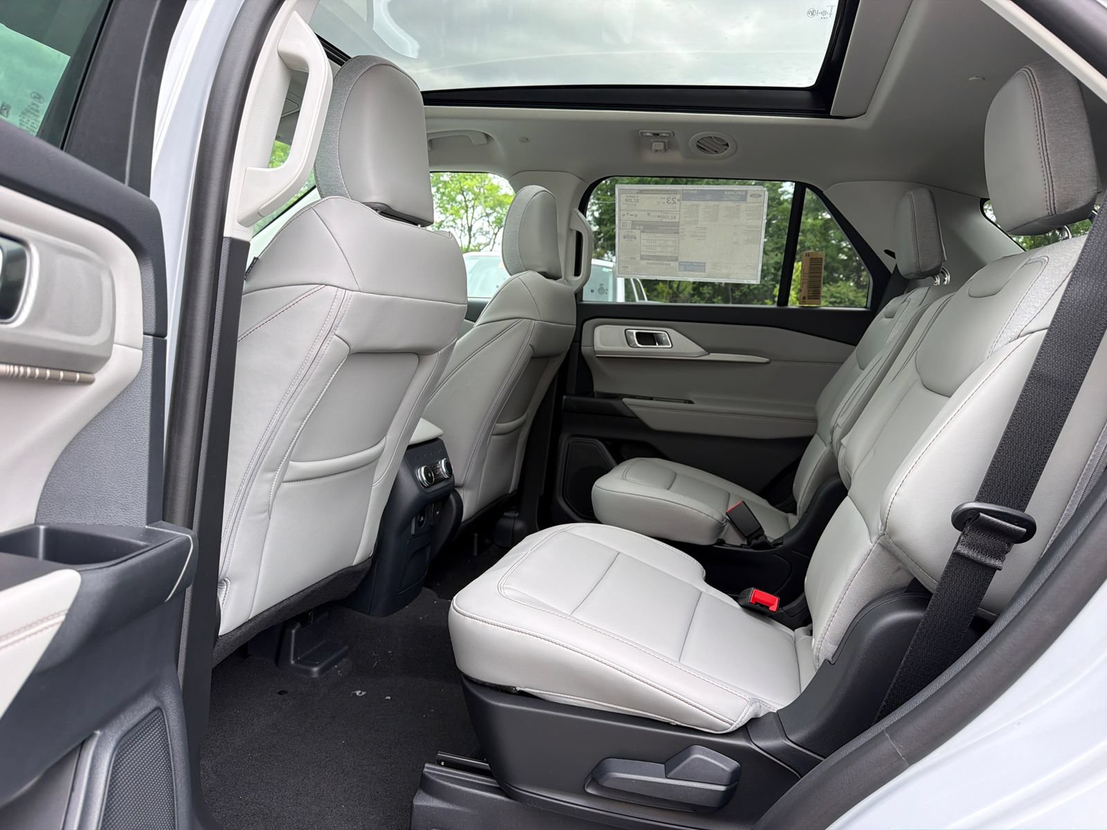 New 2026 Ford Explorer Active w/ Active Comfort Package AWD/4WD image 18