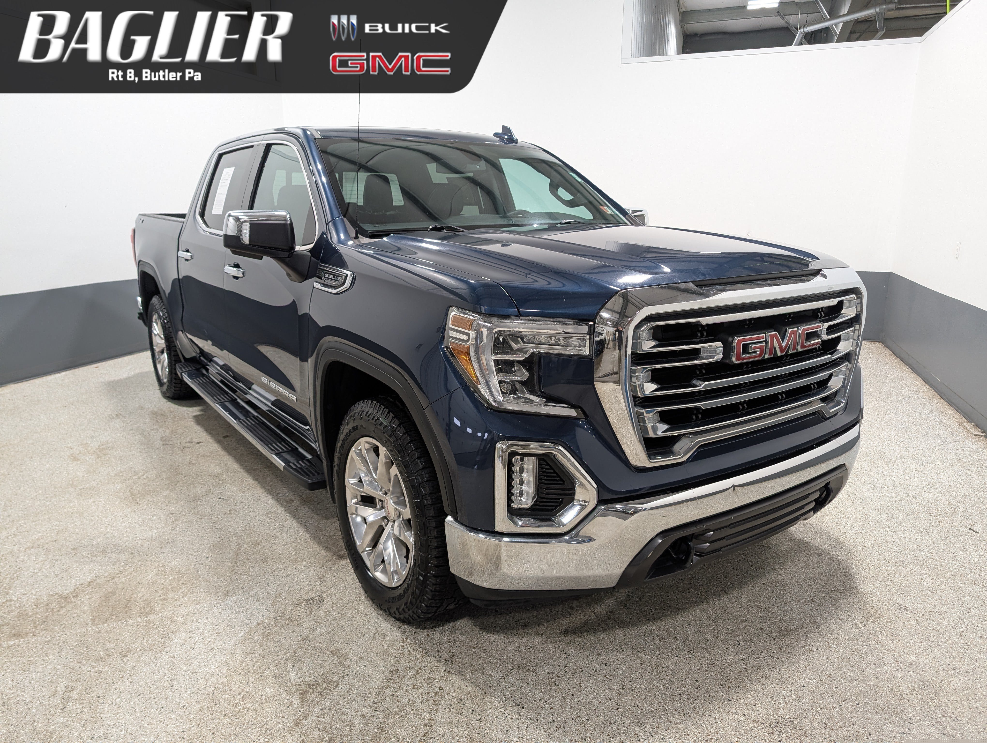 Used 2022 GMC Sierra 1500 SLT w/ SLT Premium Package AWD/4WD image 1
