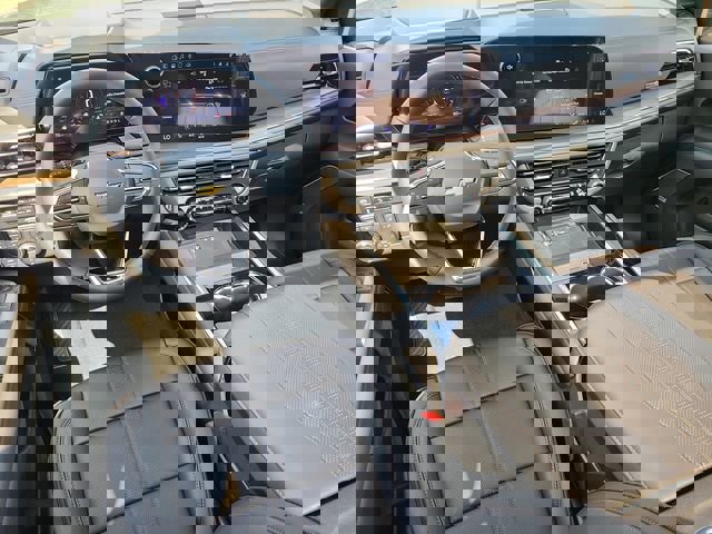 New 2025 Chevrolet Suburban High Country image 33