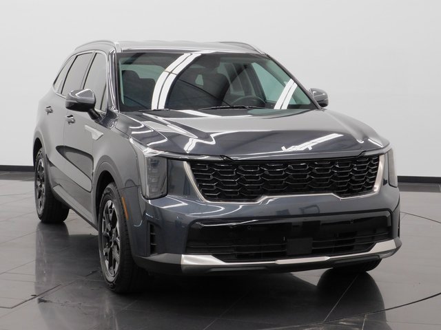 Used 2024 Kia Sorento S