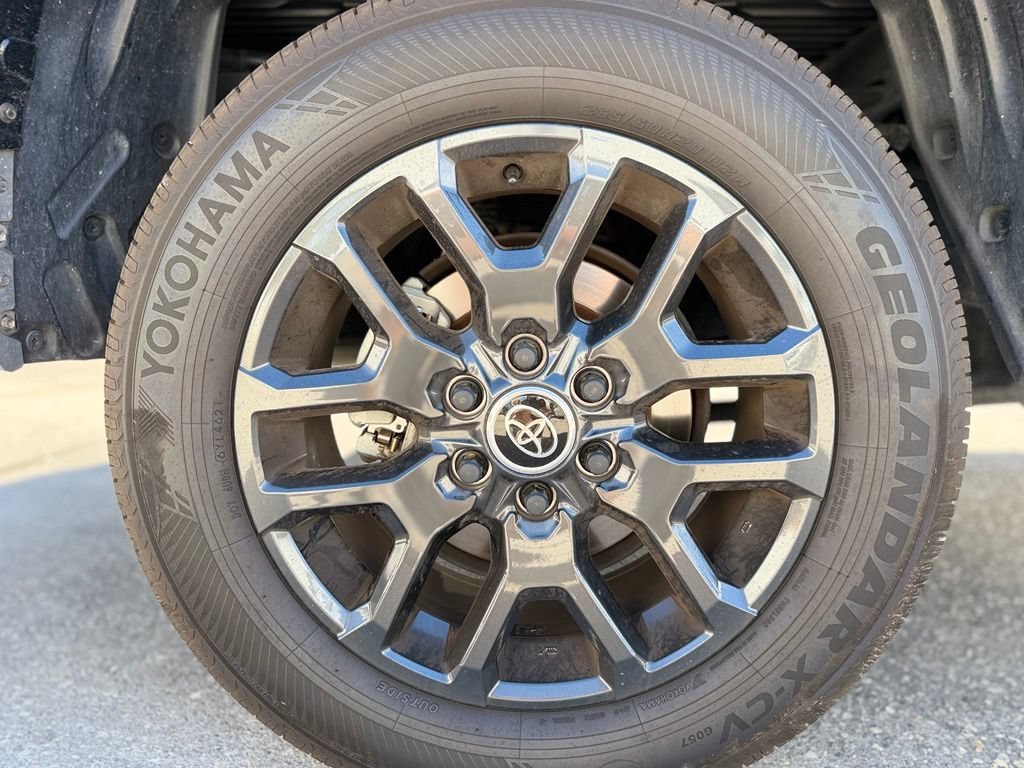 Used 2022 Toyota Tundra Platinum w/ Advanced Package RWD image 11