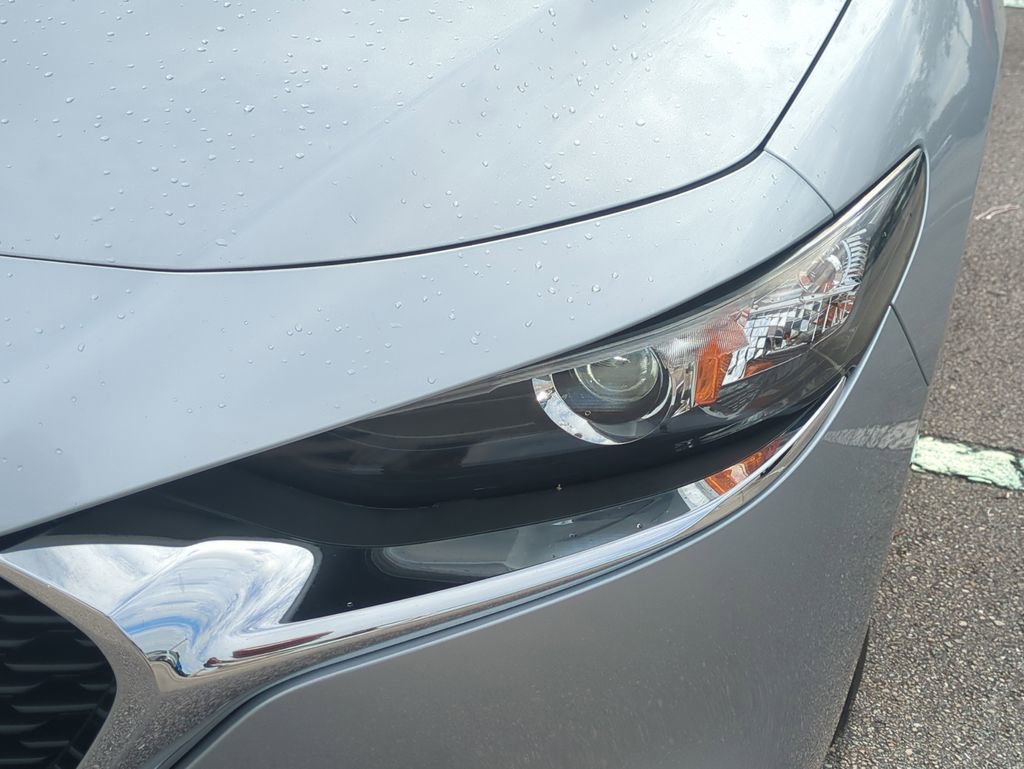 Used 2021 MAZDA MAZDA3 Sedan FWD image 11