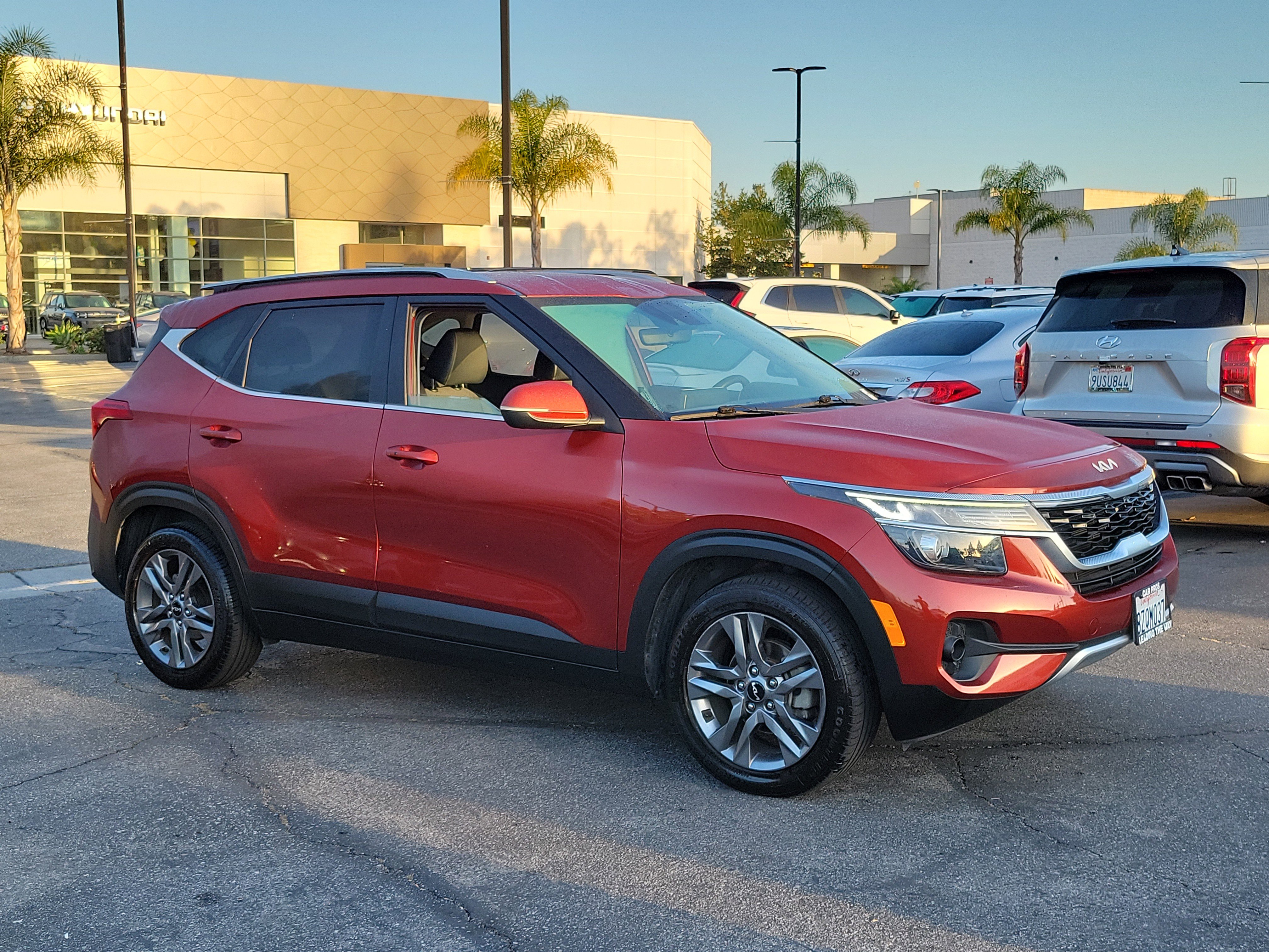 Used 2022 Kia Seltos S FWD image 25