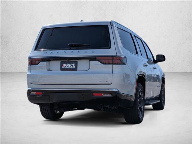 Used 2023 Jeep Wagoneer Series III w/ Preferred Equipment Group image 5