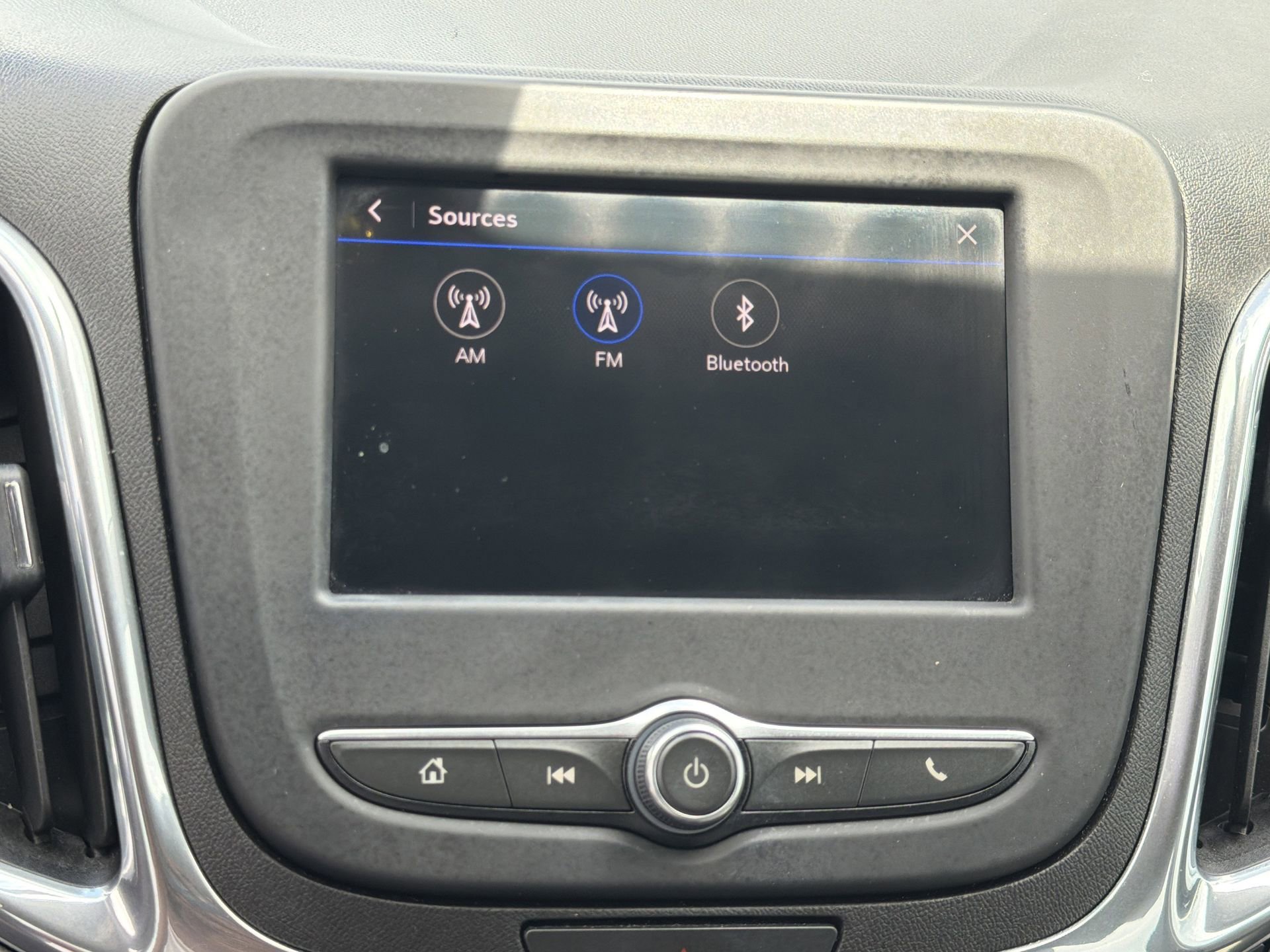 Used 2020 Chevrolet Equinox LS AWD/4WD image 6