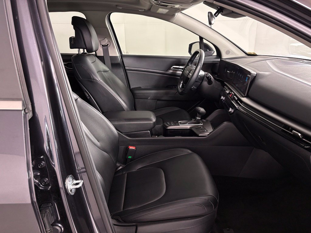Used 2026 Kia Sportage EX w/ EX Panorama Roof Package FWD image 44