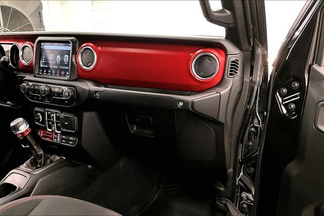 Used 2023 Jeep Gladiator Rubicon w/ Cold Weather Group AWD/4WD image 18