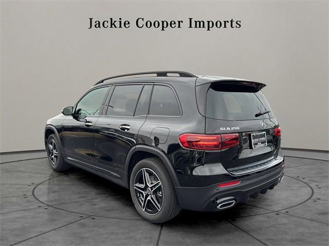New 2026 Mercedes-Benz GLB 250 image 3
