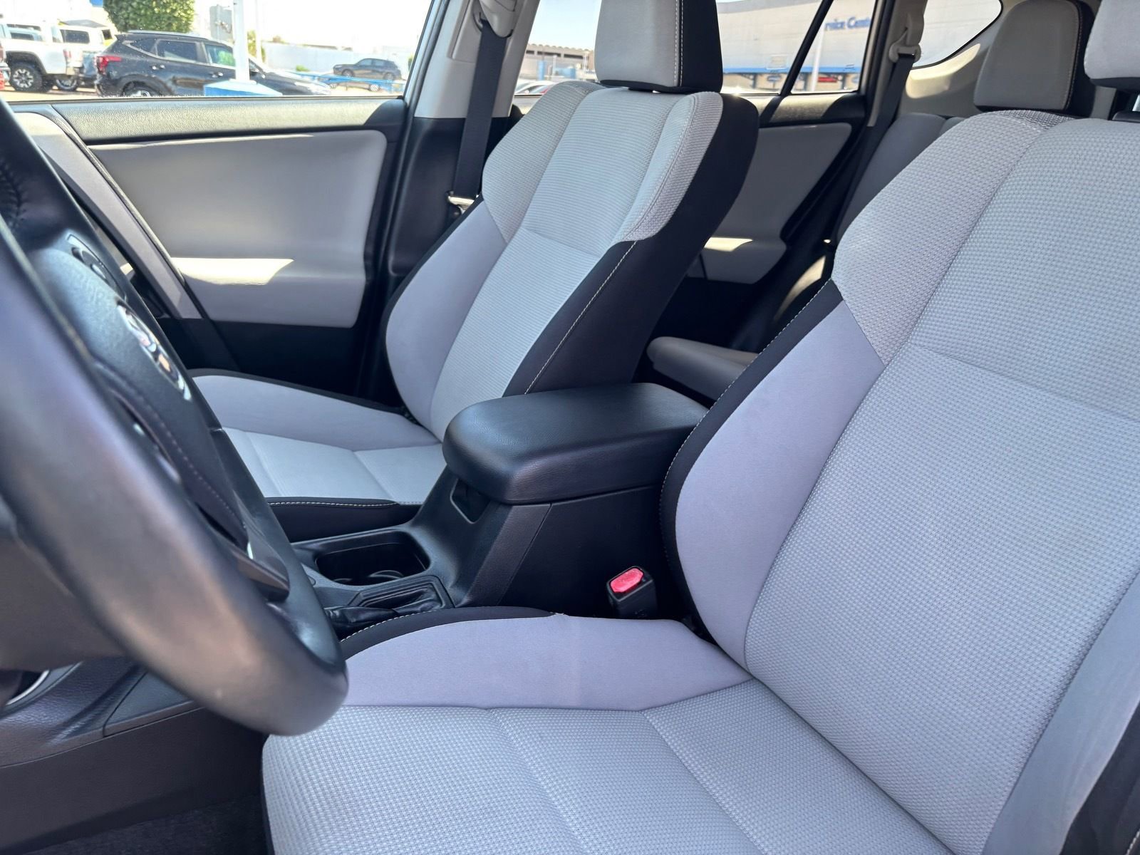 Used 2016 Toyota RAV4 XLE w/ Cargo Management Package image 22