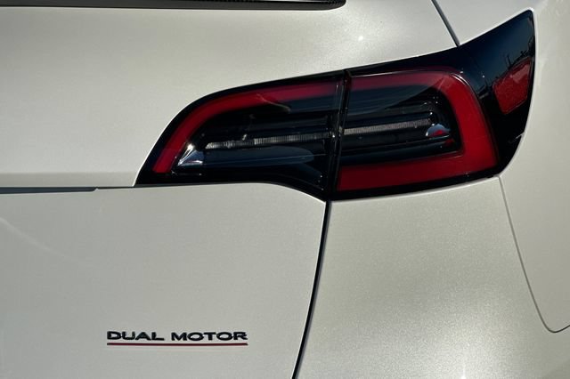 Used 2022 Tesla Model Y Performance AWD/4WD image 30