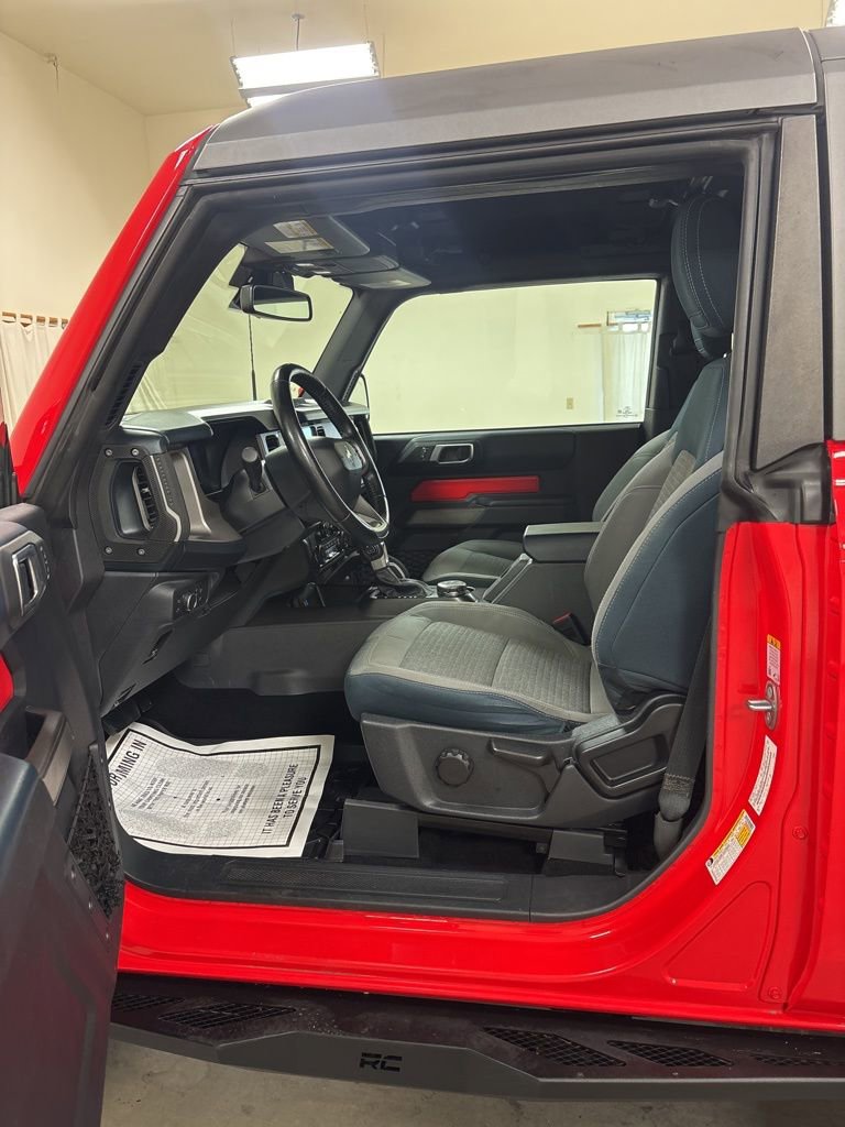 Used 2022 Ford Bronco Outer Banks image 9