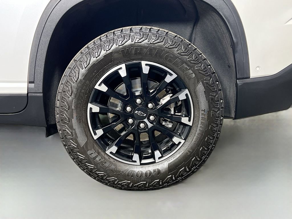 Used 2024 Chevrolet Traverse Z71 w/ Enhanced Driving Package image 32