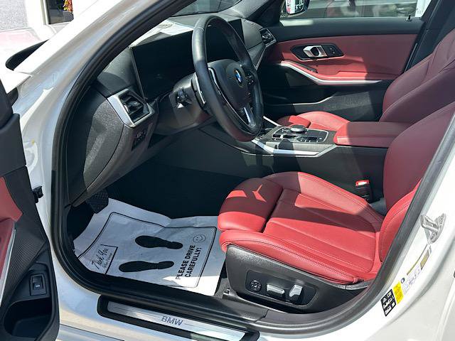 Used 2024 BMW 330i xDrive Sedan w/ Premium Package AWD/4WD image 14
