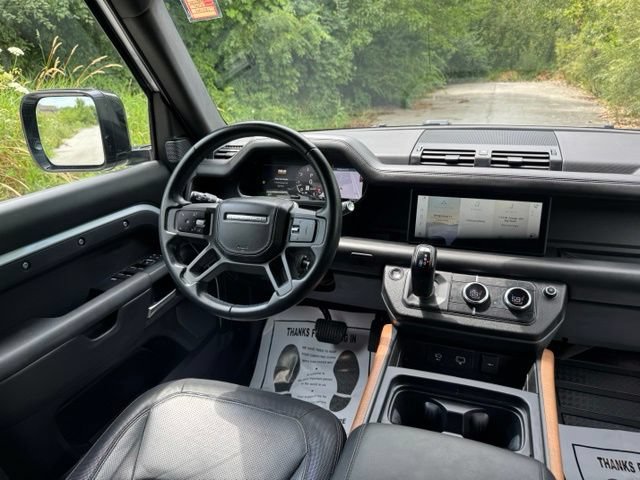 Certified 2023 Land Rover Defender 110 X-Dynamic SE AWD/4WD image 28