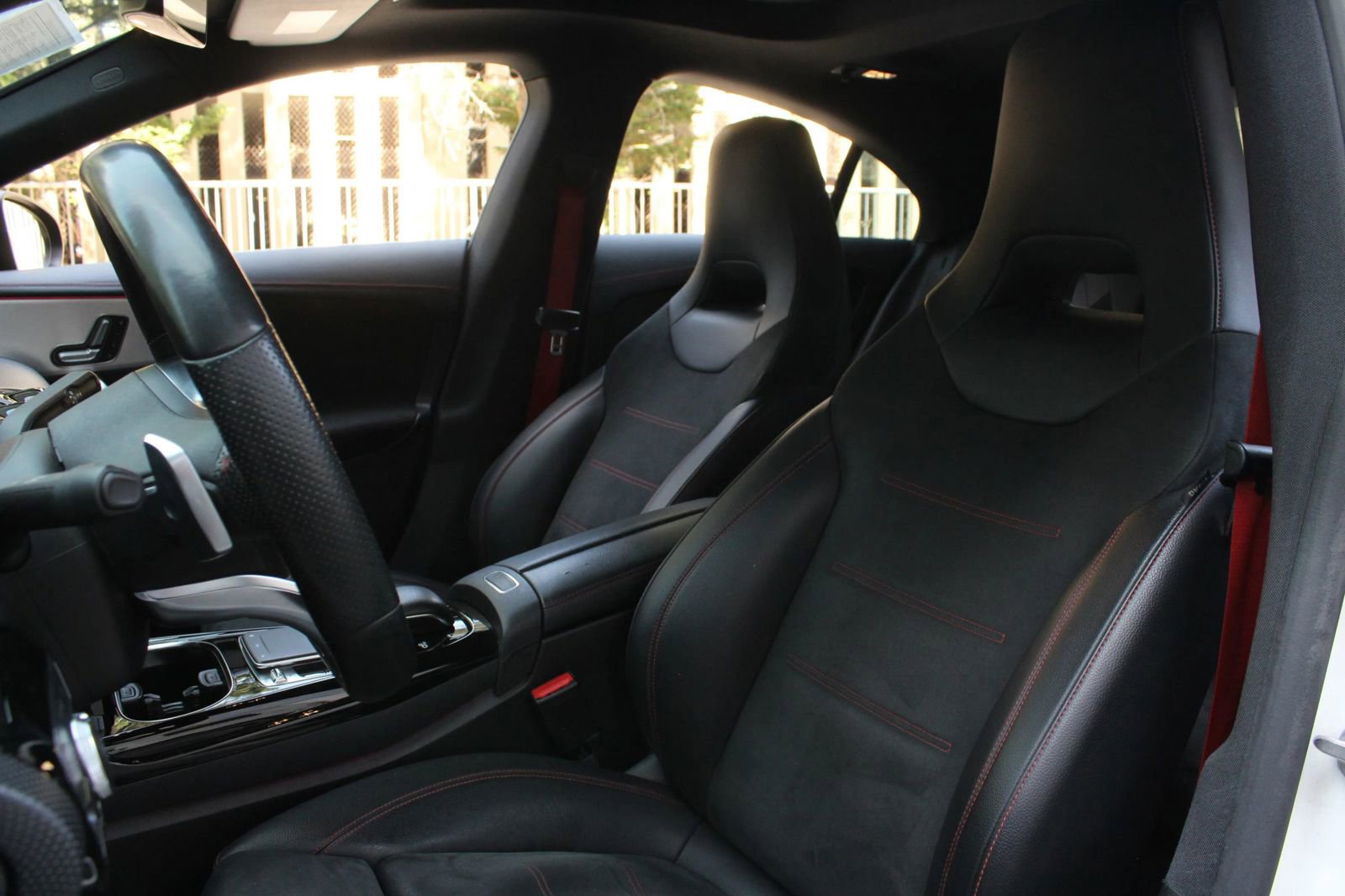 Used 2020 Mercedes-Benz CLA 35 AMG 4MATIC image 16