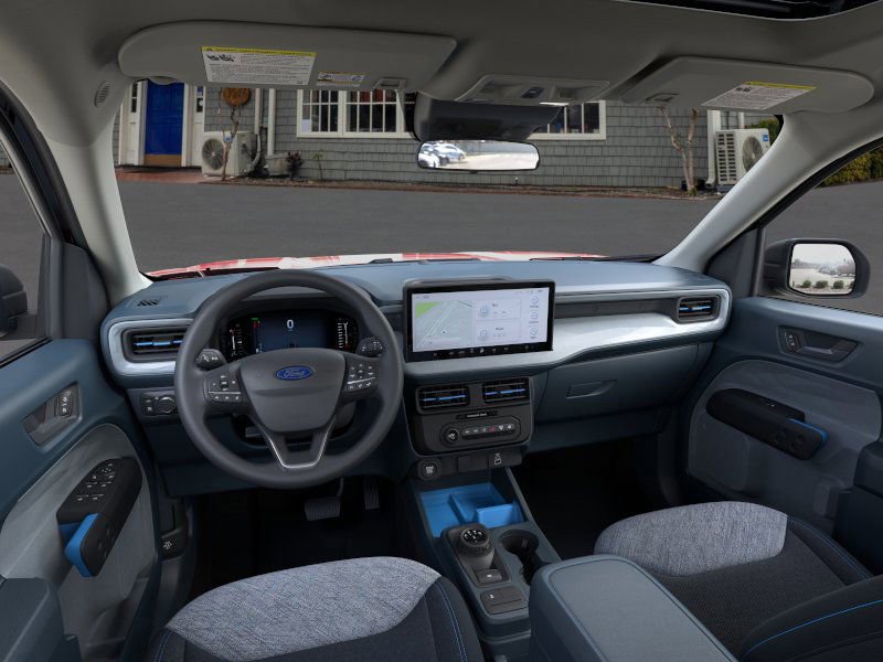 New 2025 Ford Maverick XLT image 9