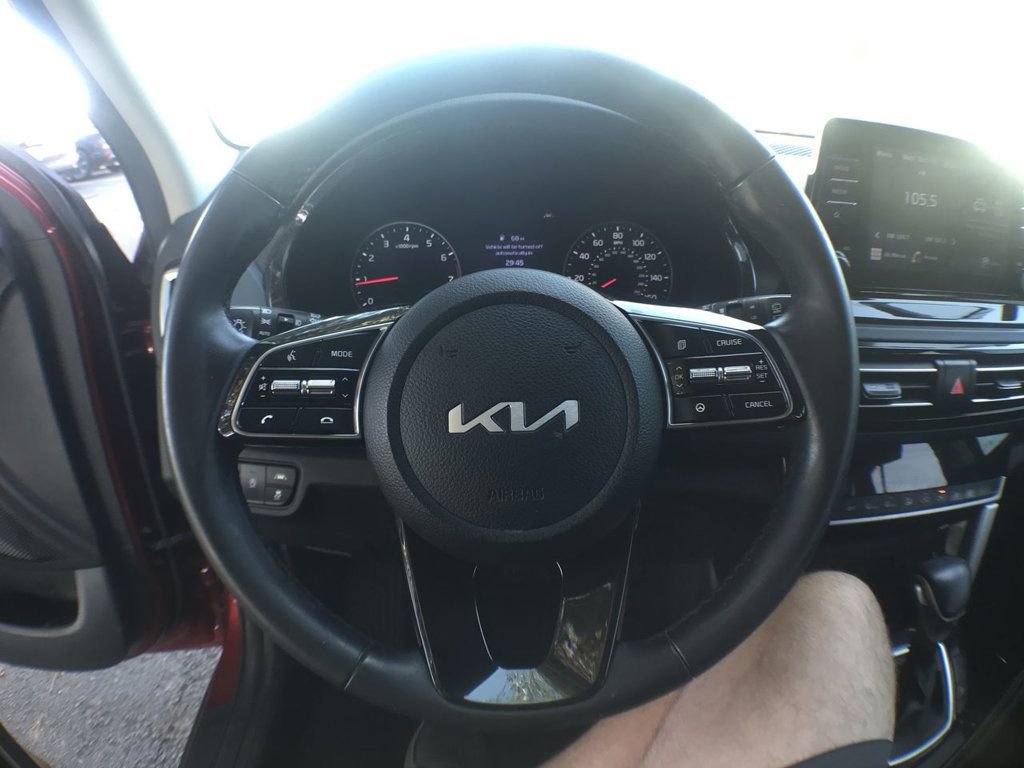 Used 2023 Kia Seltos S FWD image 15