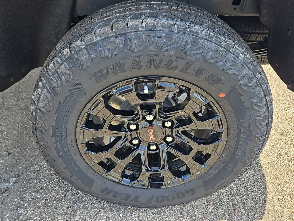 New 2026 GMC Canyon Elevation w/ Convenience Package image 48