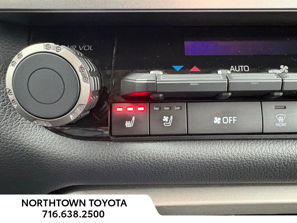 Used 2024 Toyota Tundra Limited w/ TRD Off-Road Package image 15
