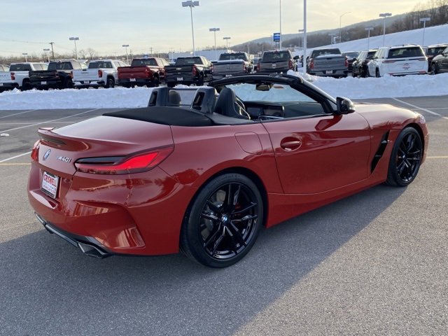 Used 2024 BMW Z4 M40i w/ Premium Package image 27