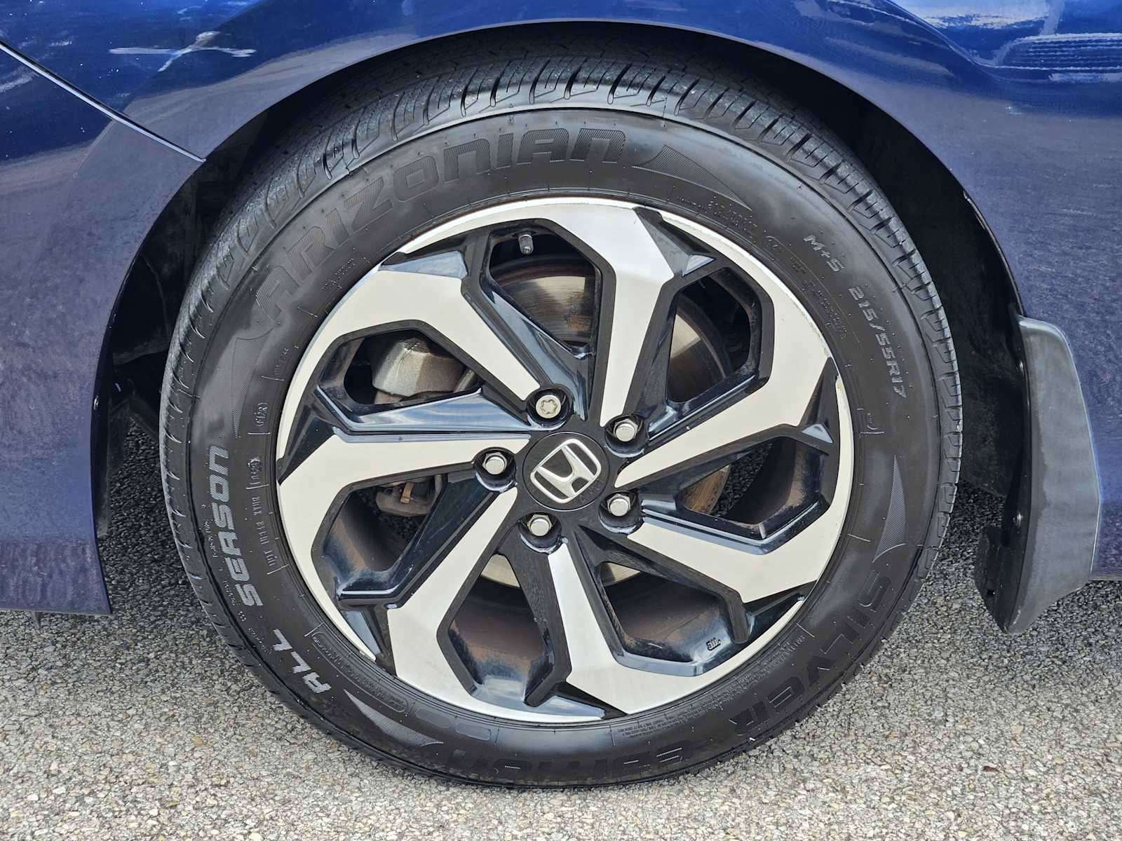 Used 2017 Honda Accord EX image 9