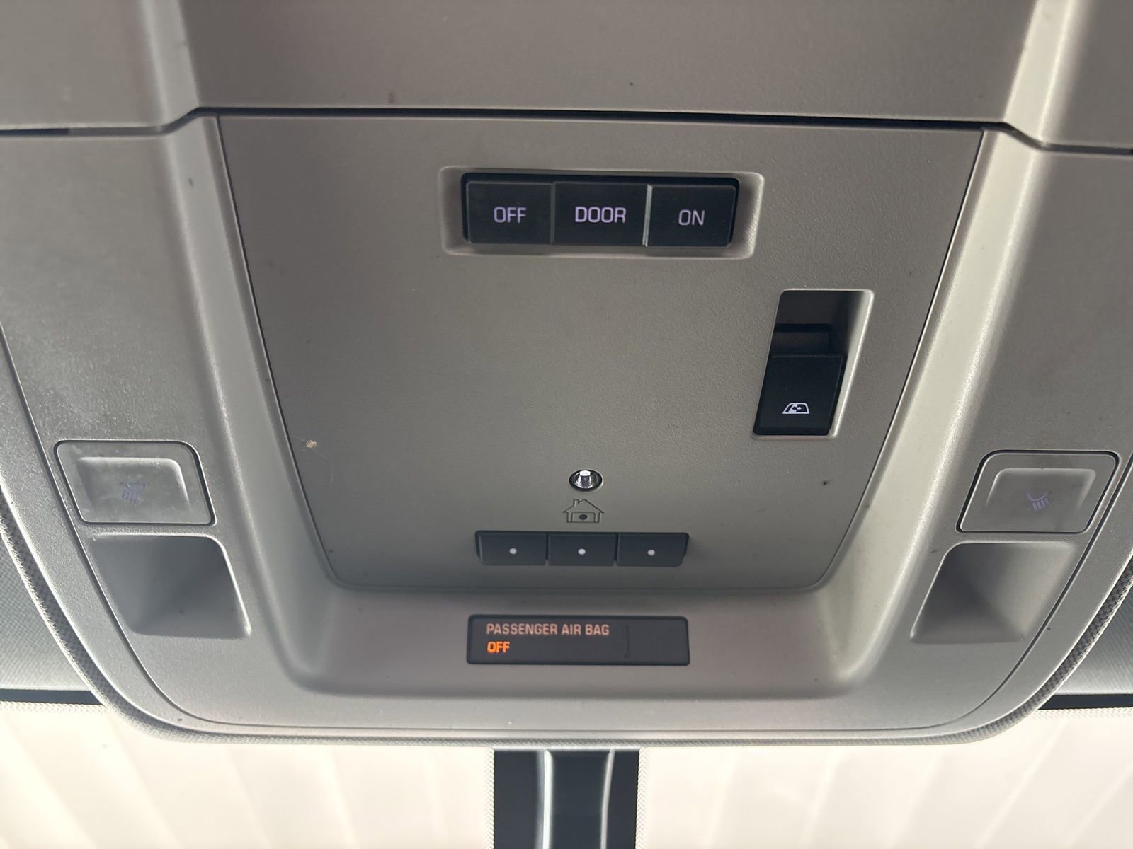 Used 2018 Chevrolet Silverado 1500 LT w/ All Star Edition image 17