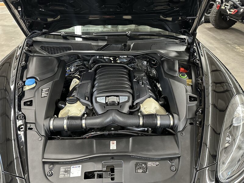 Used 2013 Porsche Cayenne GTS AWD/4WD image 8