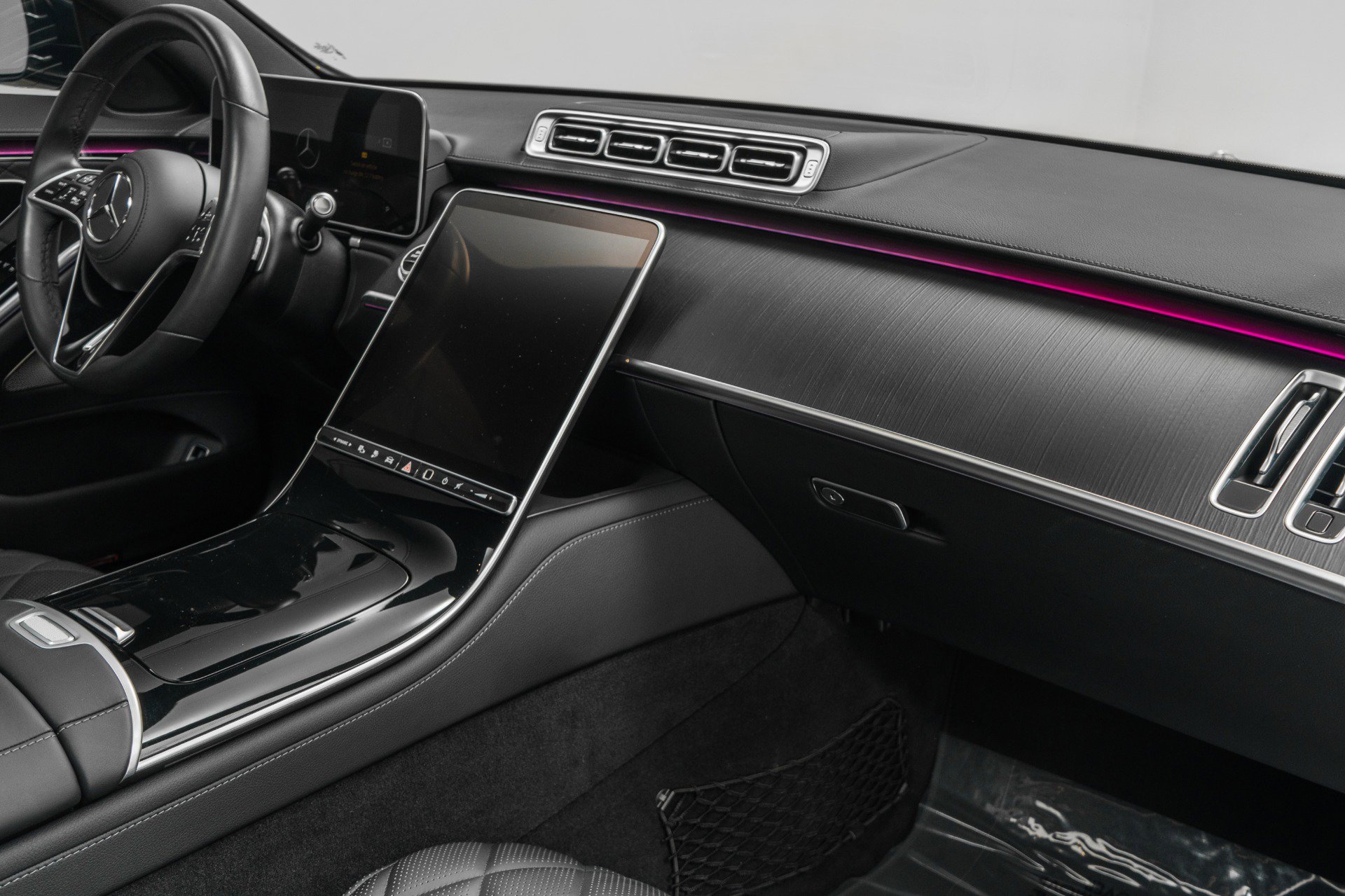 Used 2025 Mercedes-Benz S 580e 4MATIC Sedan image 14