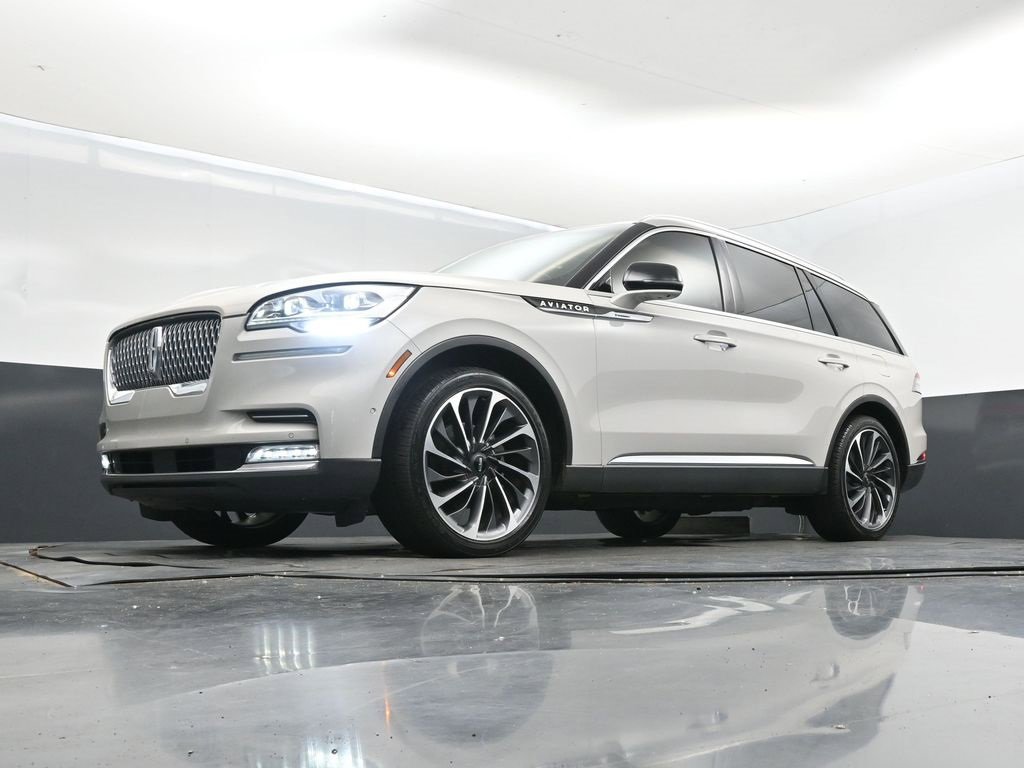 Used 2023 Lincoln Aviator Reserve w/ Equipment Group 201A image 42