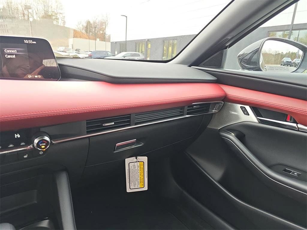 New 2026 MAZDA MAZDA3 Hatchback w/Premium Plus Pkg image 25