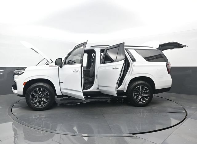 Used 2022 Chevrolet Tahoe Z71 w/ Luxury Package AWD/4WD image 35