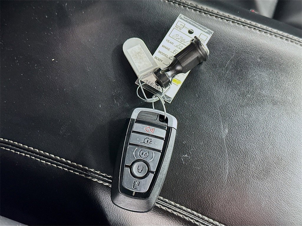 Used 2021 Ford Explorer XLT w/ Equipment Group 202A image 36