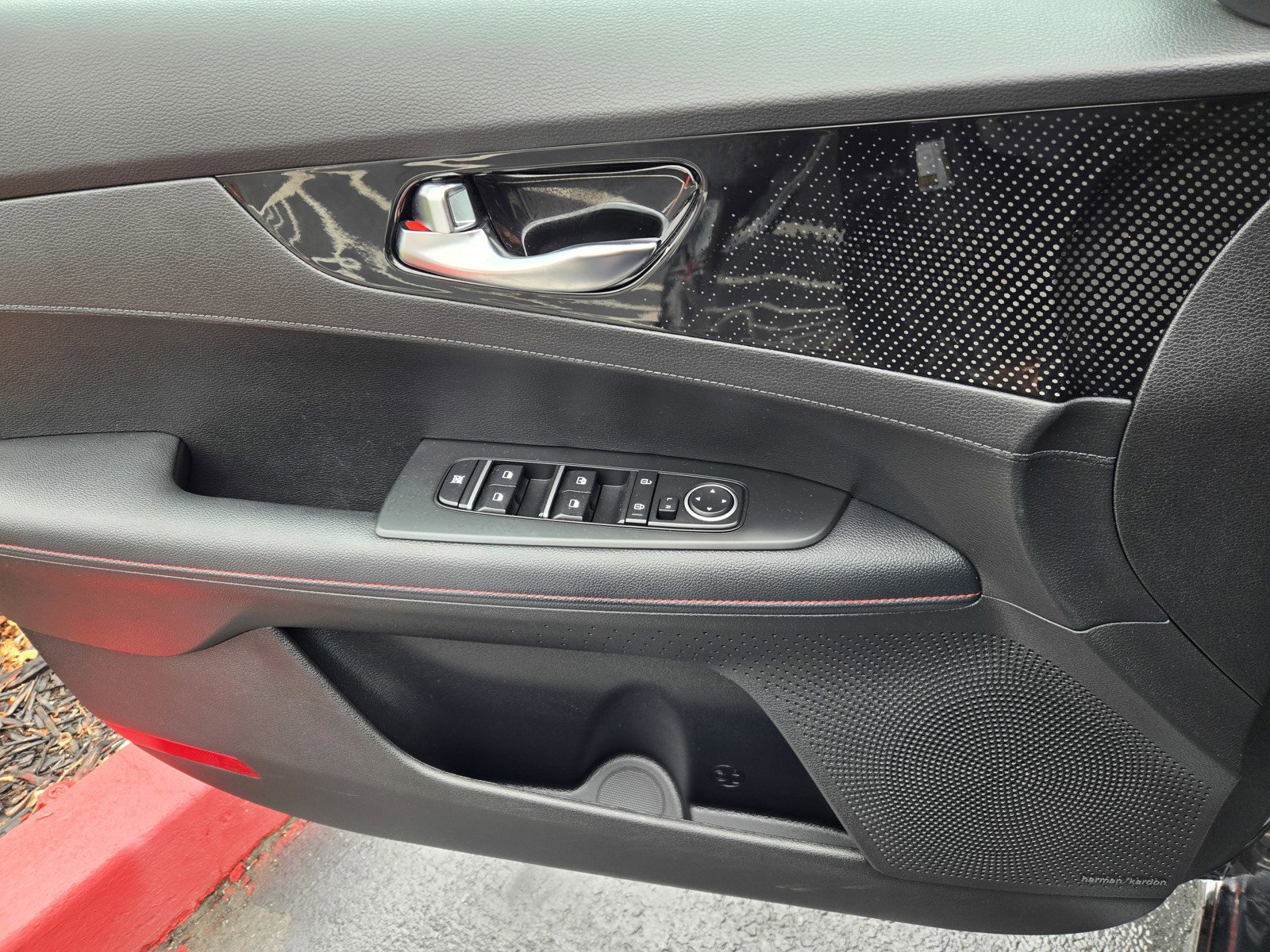 Certified 2023 Kia Forte GT w/ GT2 Package image 26