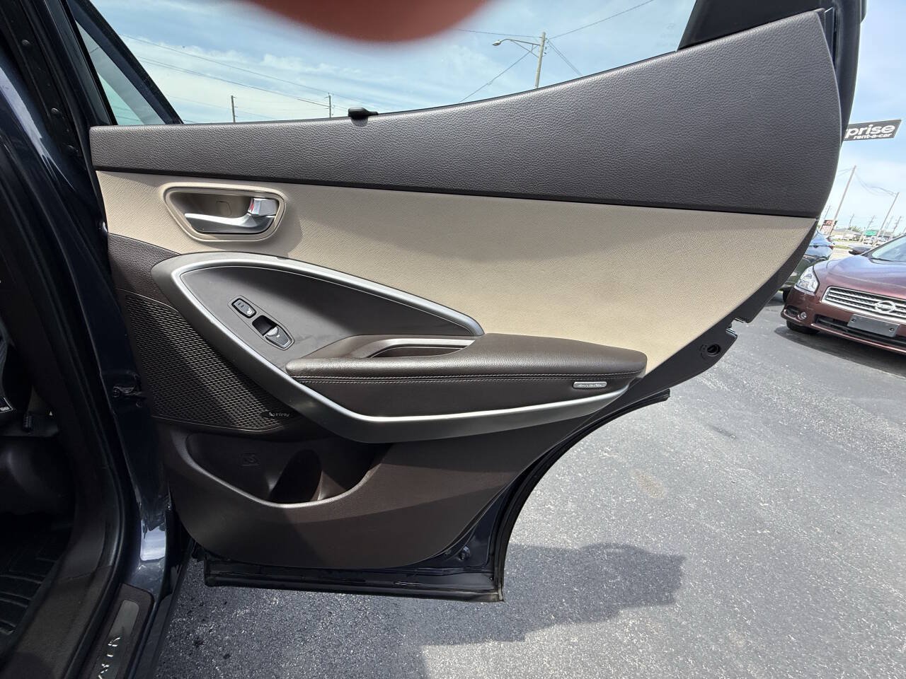 Used 2018 Hyundai Santa Fe Sport w/ Cargo Package FWD image 28