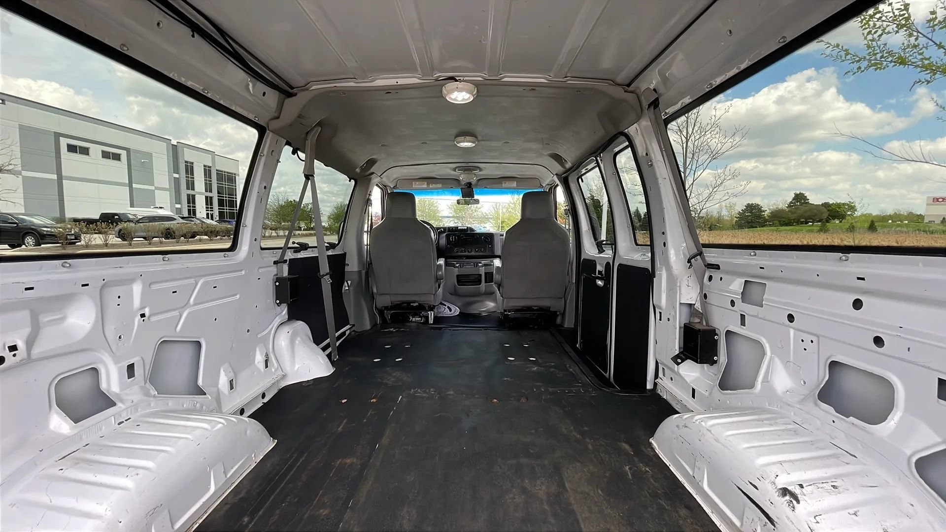 Used 2013 Ford E-350 and Econoline 350 Super Duty w/ Crew Van Pkg RWD image 22