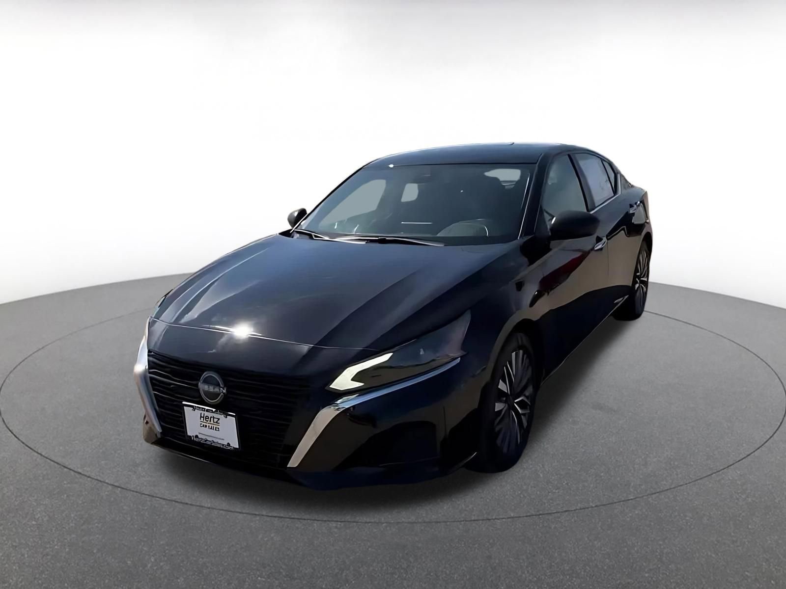 Used 2025 Nissan Altima 2.5 SV FWD image 7