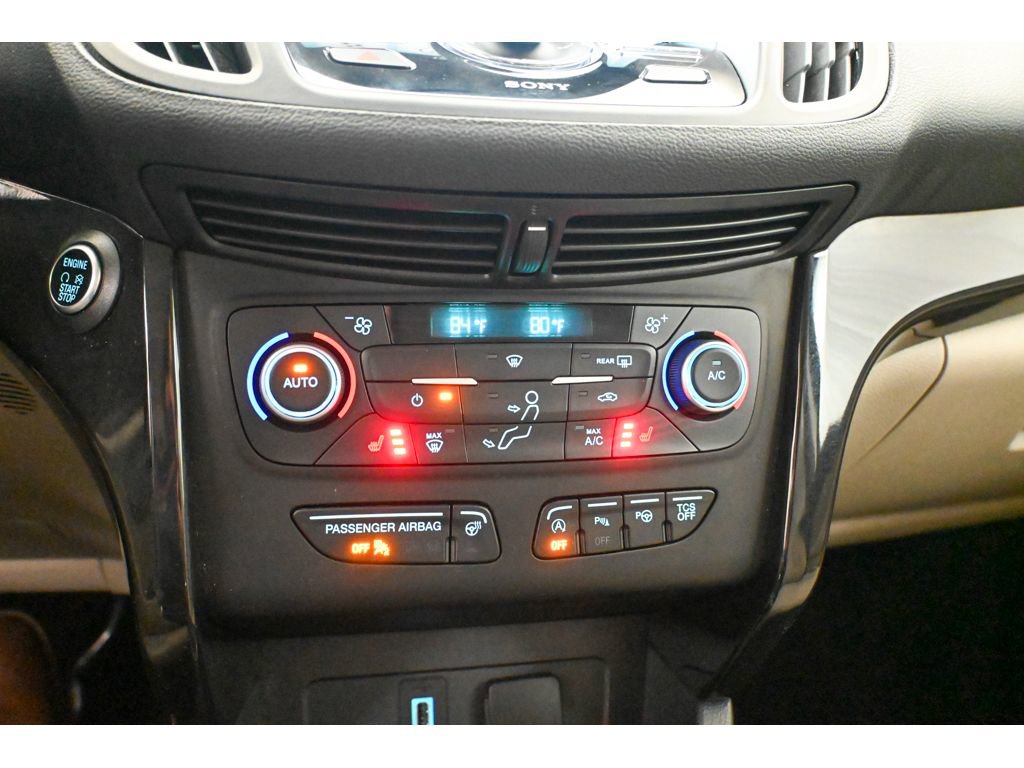 Used 2019 Ford Escape Titanium image 40